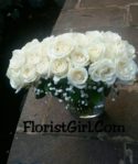 Bunga Vas Valentine Mawar Putih di Bogor 085959000635 Kode : FG-BV 09