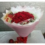 Handbouquet Mawar Merah
