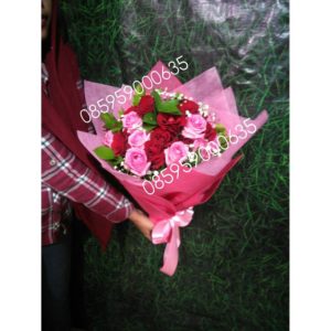 Jual Bunga Handbouquet Mawar Merah Mix Mawar Pink di Kelapa Gading 085959000635